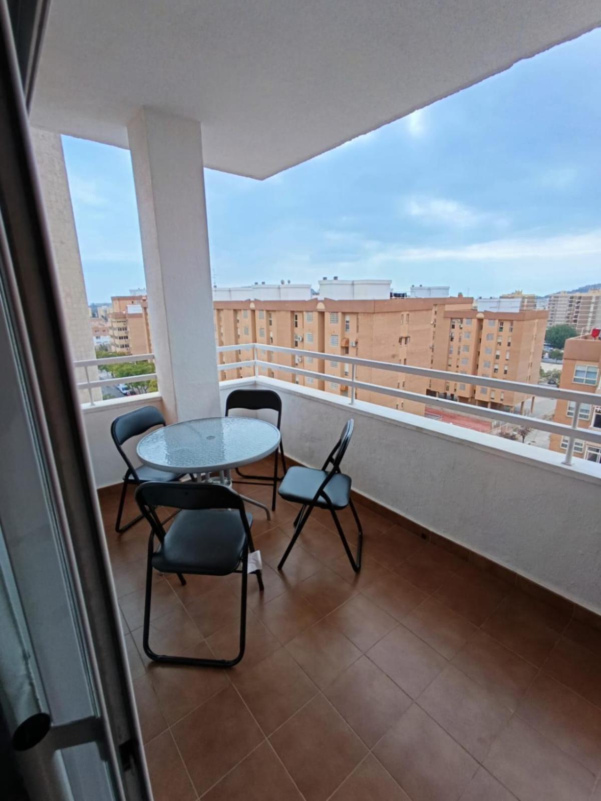 Apartamento Аликанте Екстериор снимка